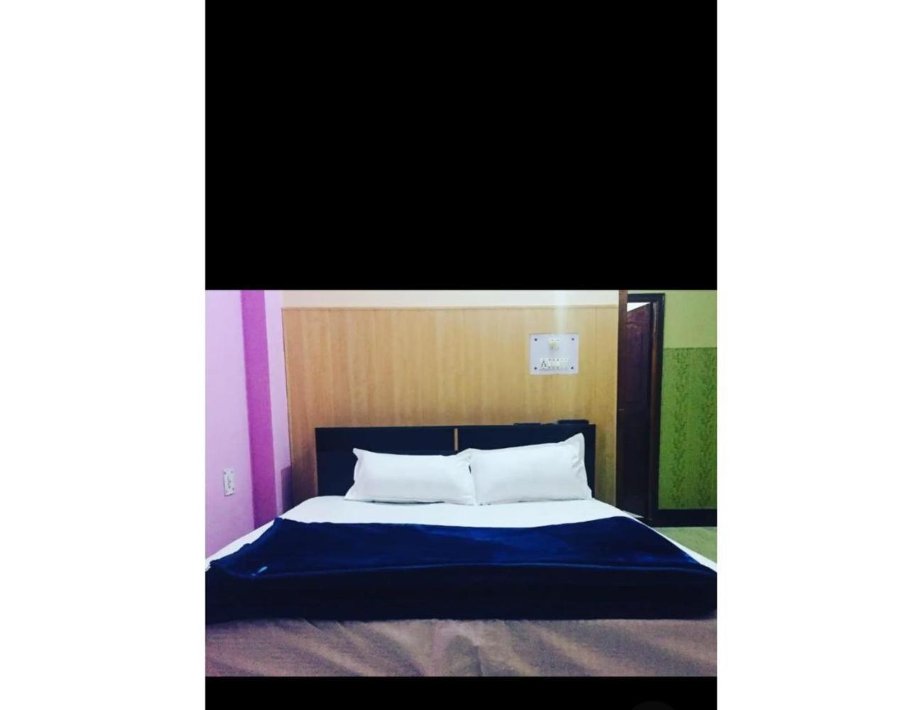 Hotel Sangam, Benares Buitenkant foto