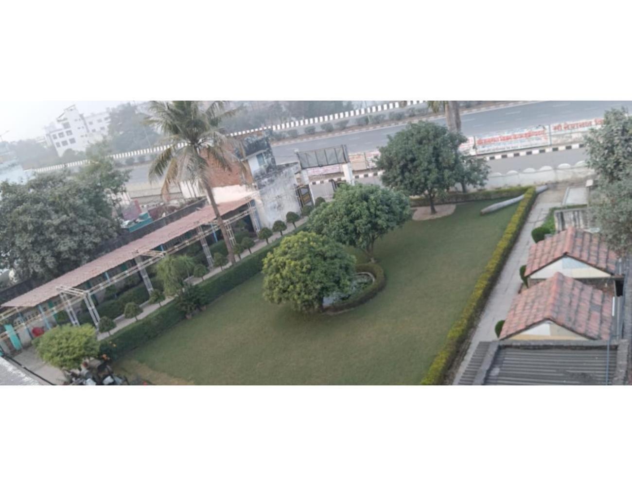 Hotel Sangam, Benares Buitenkant foto